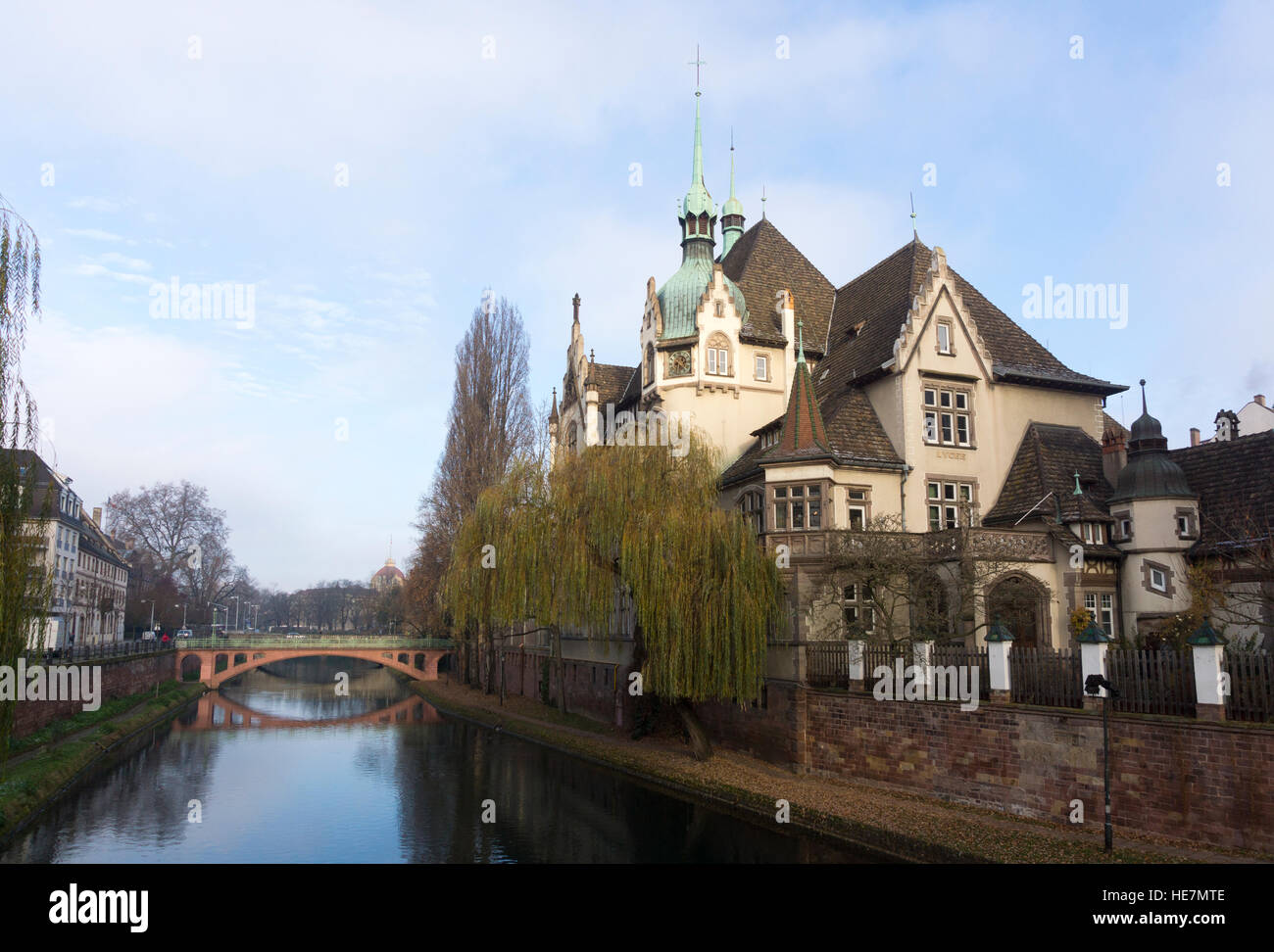 Das Lycée international des Pontonniers, Straßburg, verbindet eine Mischung aus germanischen Gotik und Renaissance-Architektur Stockfoto