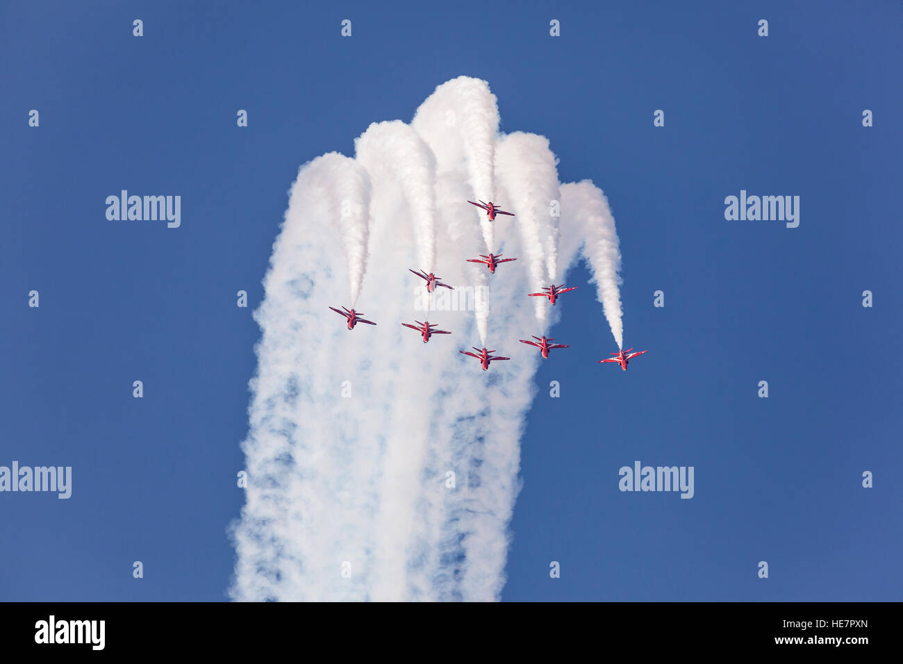 Royal Air Force Aerobatic Team rote Pfeile in Abu Dhabi Stockfoto