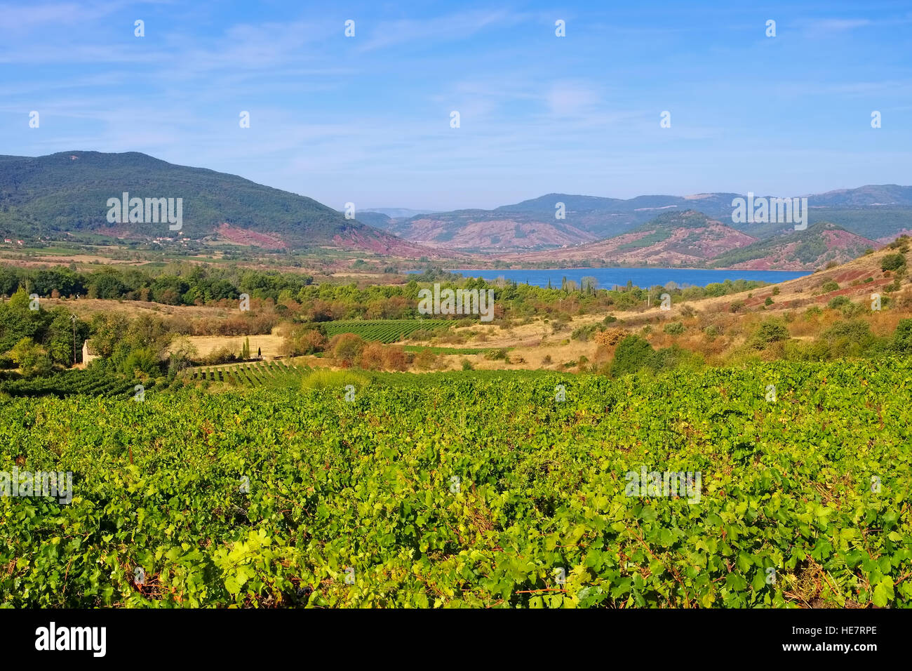 Lac du Salagou in Frankreich - Lac du Salagou in Frankreich, Languedoc-Roussillon Stockfoto