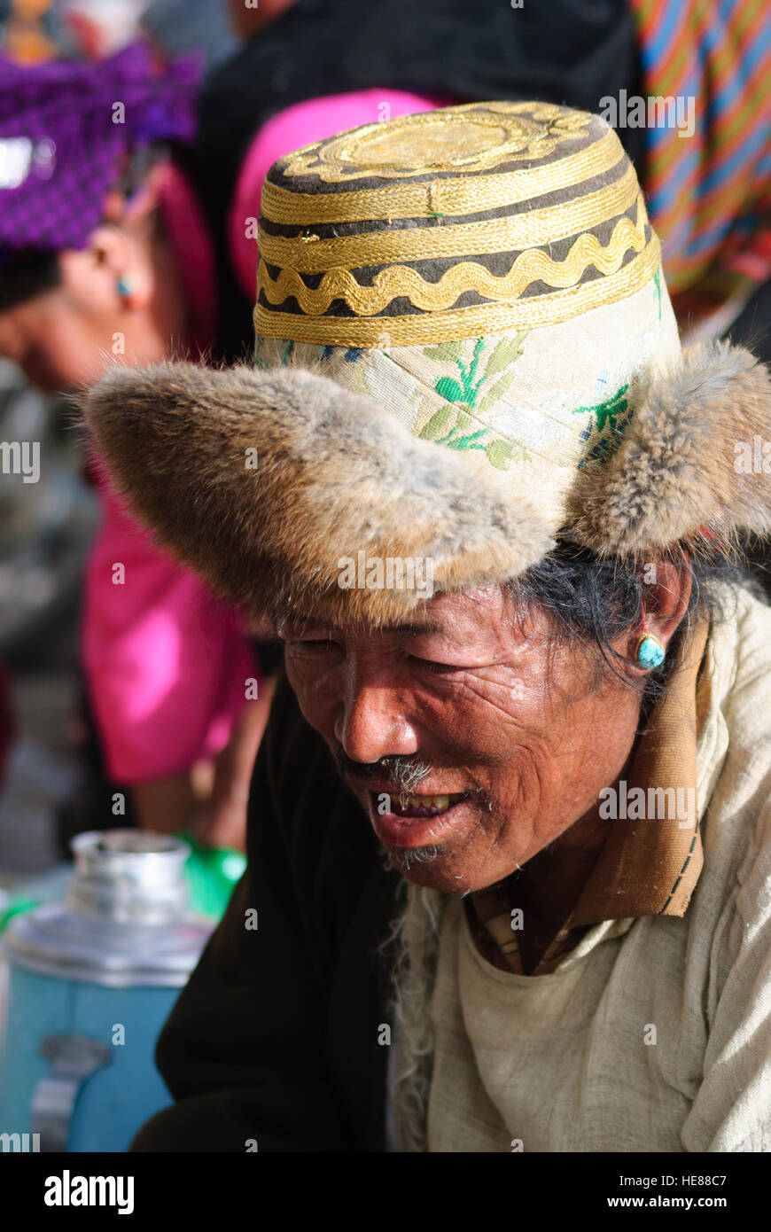 Shigatse (Xigaze): Tibetischen Mann, Filzhut, Tibet, China Stockfoto