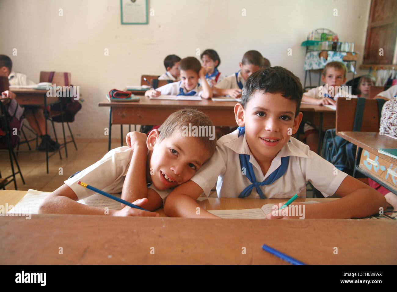 Schülerinnen und Schüler in einem Klassenzimmer in Vinales, Pinar del Río Provinz, Kuba, Lateinamerika Stockfoto