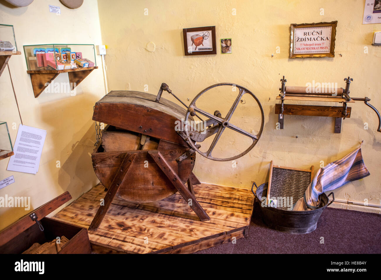 Das Museum der Ausstellung über die Geschichte von waschen und Bügeln, Tschechische Republik Stockfoto