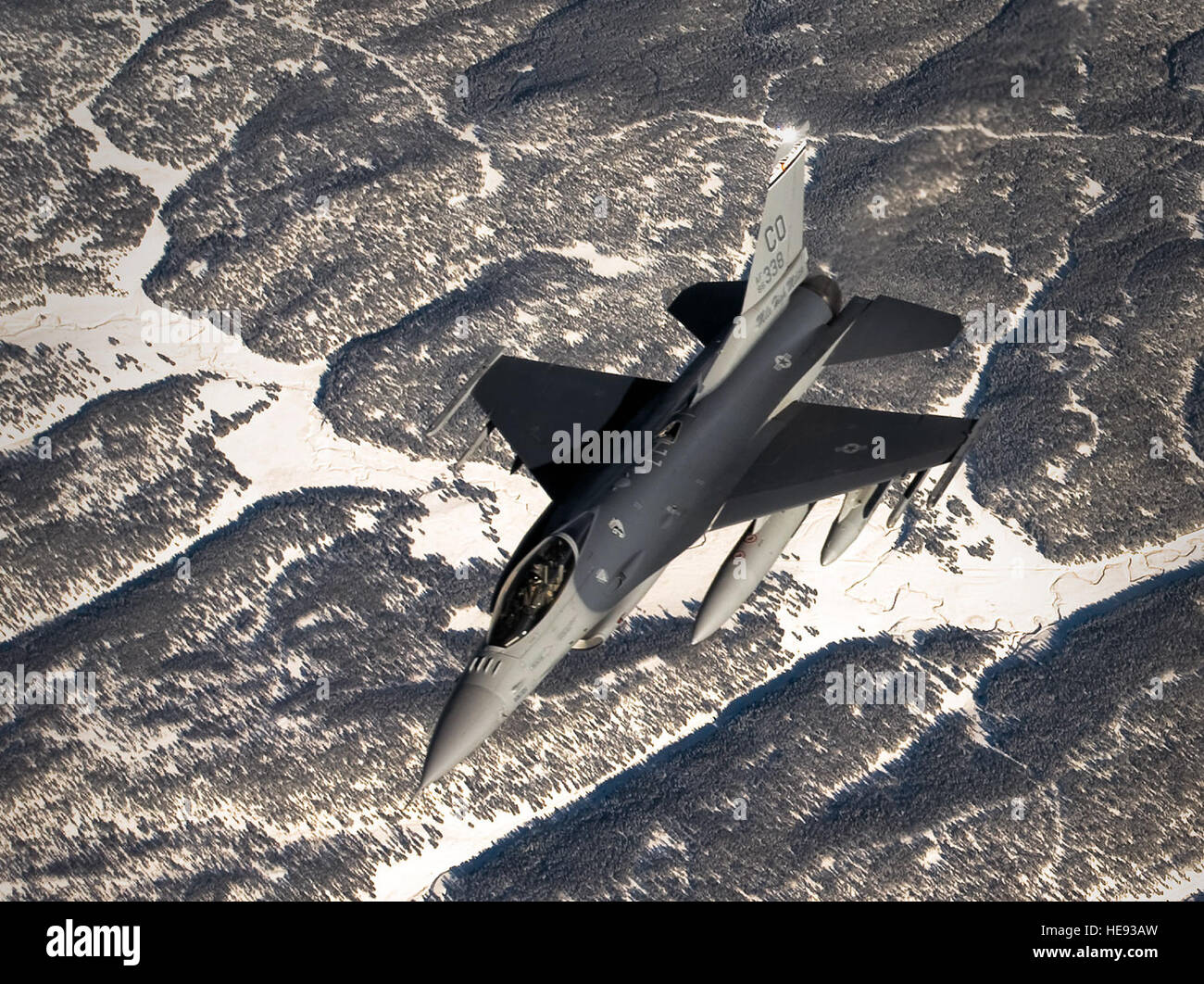 Eine f-16 Fighting Falcon, wie diese, führt nahe Luftunterstützung und präzisionsgelenkte Munition Lieferung für Koalitionstruppen Patrouillen zur Unterstützung der Operation Iraqi Freedom. Master Sergeant John Nimmo Sr.) Stockfoto