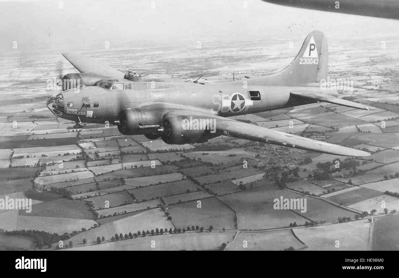 Boeing B-17F-85-BO (S/N 42-30043) der 384. Bombergruppe, 547th Bomb Squadron. (Foto der US Air Force) Stockfoto