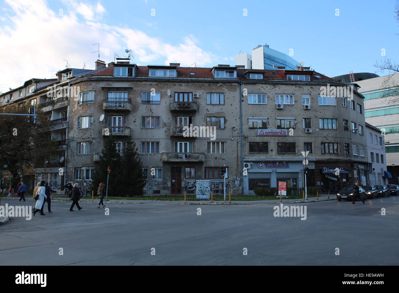 Gebäude mit Kugel Auswirkungen in Sarajevo, Bosnien und Herzegowina Stockfoto