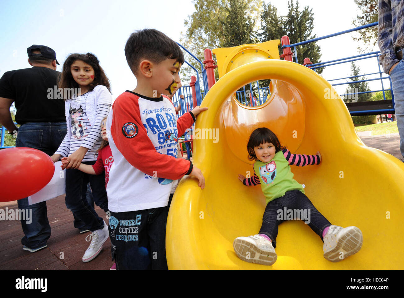 Die Abenteuer Von Kerem 23 April Kinderfest In Der Turkei