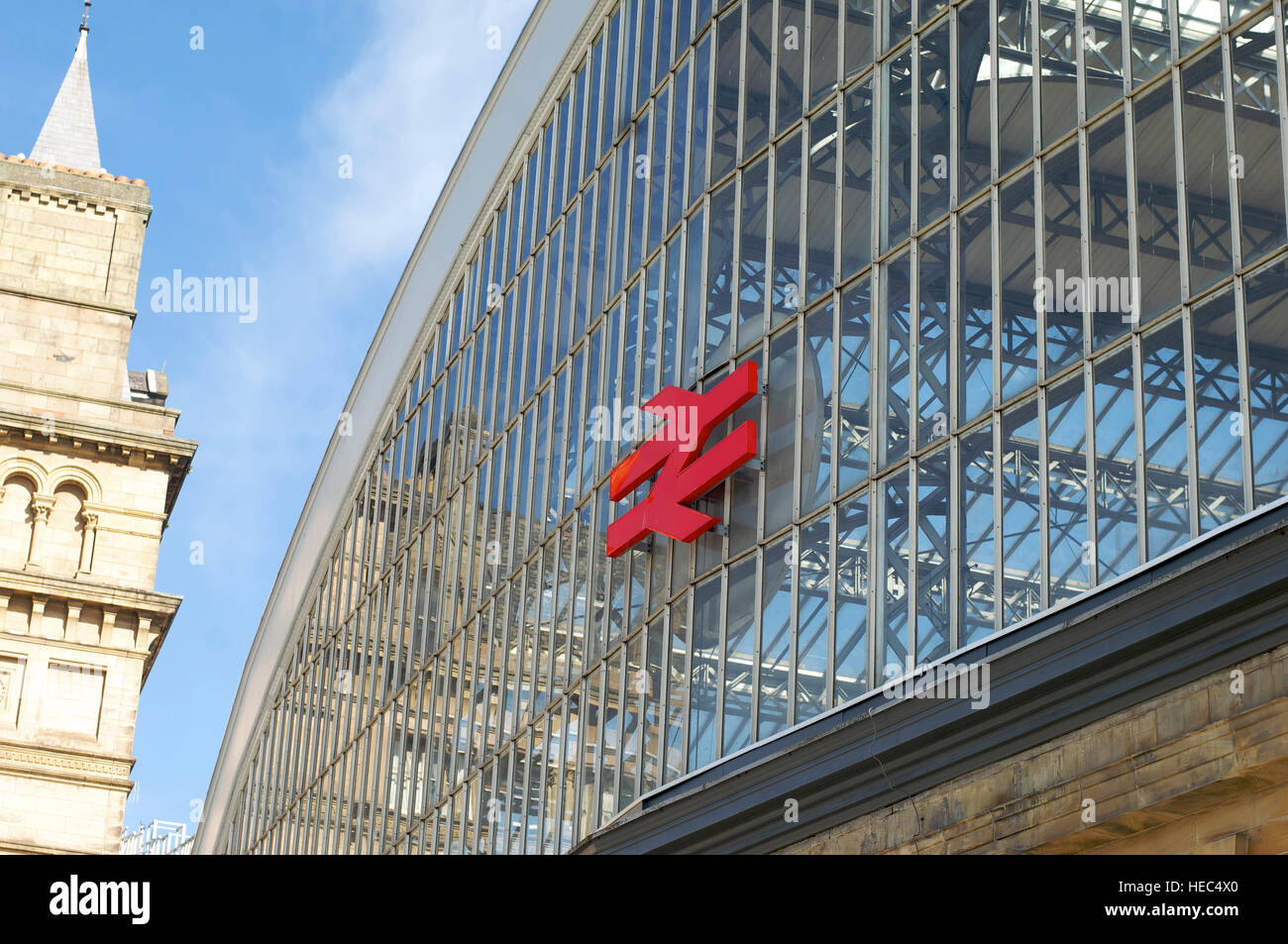 Kalk-Straße Bahnhof Liverpool Stockfoto