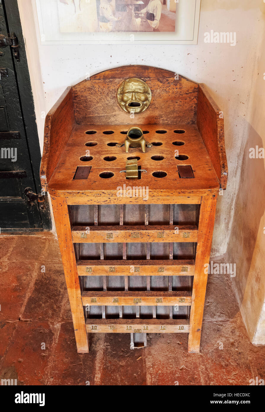 Argentinien, Provinz Buenos Aires, San Antonio de Areco, Gaucho Münze Spiel werfen in die Pulperia La Blanqueada, Bestandteil der Stockfoto