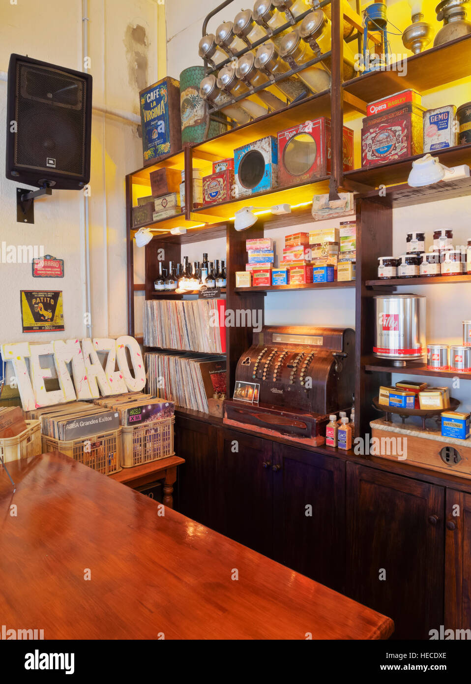Argentinien, Provinz Buenos Aires, San Antonio de Areco, Innenansicht des El Mitre Bar. Stockfoto