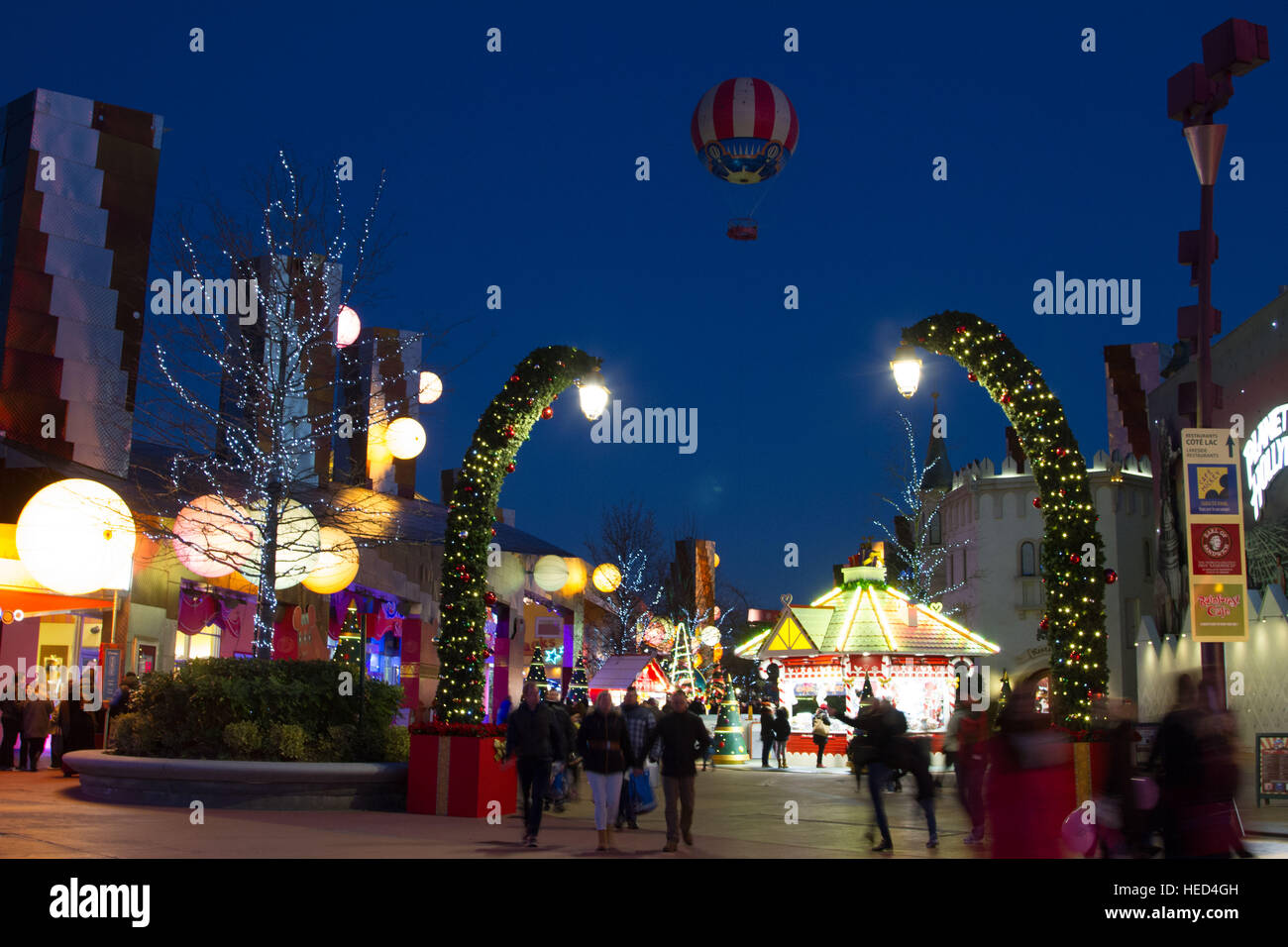 Disney Village am Weihnachten Marne La Vallee Frankreich Stockfoto