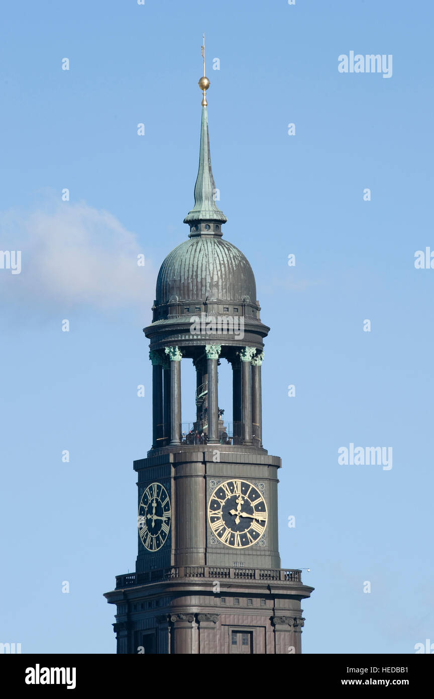 Kirchturm, St.-Michaelis-Kirche aka Michel, Hamburg, Deutschland Stockfoto