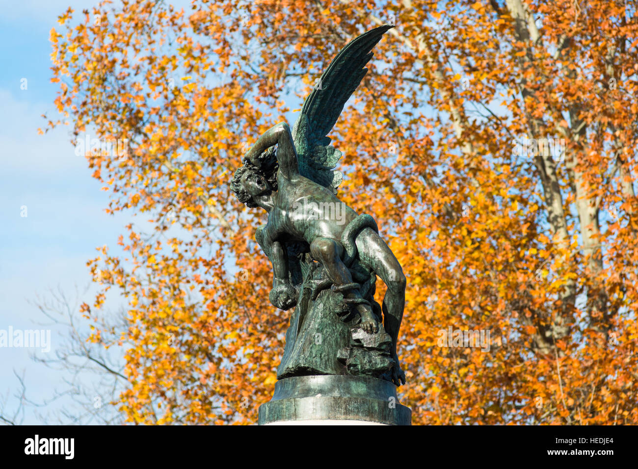 Madrid, Spanien. Parque del Retiro (Park). Statue: Monumento al Angel Caido / Fallen Angel. (1878; Ricardo Bellver) Stockfoto