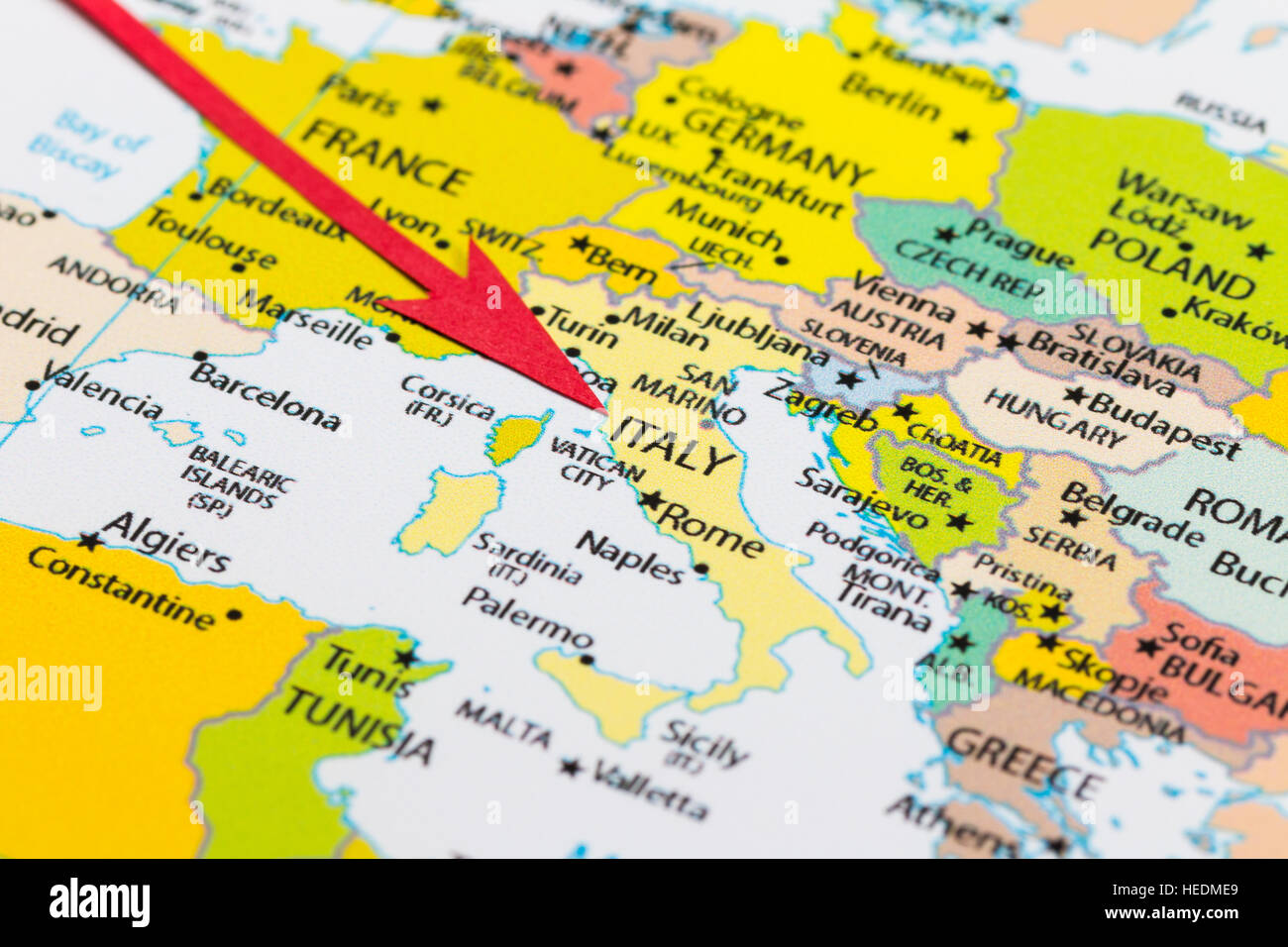 Roten Pfeil auf der Karte der Kontinent Europa Italien Stockfoto