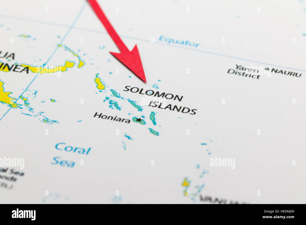 Roter Pfeil, der Salomon-Inseln auf der Karte des Pazifischen Ozeans  Stockfotografie - Alamy
