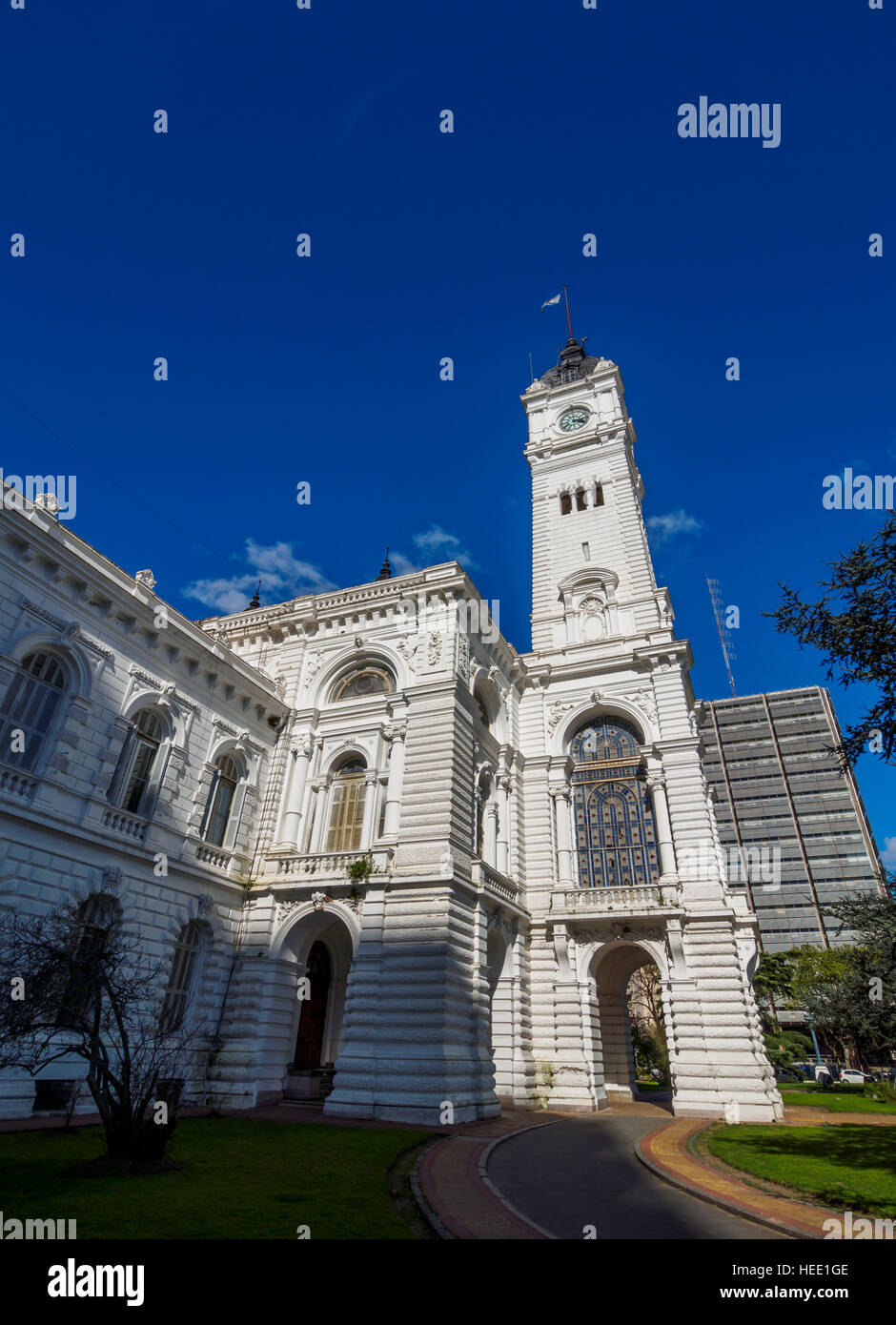 Argentinien, Provinz Buenos Aires, La Plata, Blick auf das Rathaus am Plaza Moreno. Stockfoto