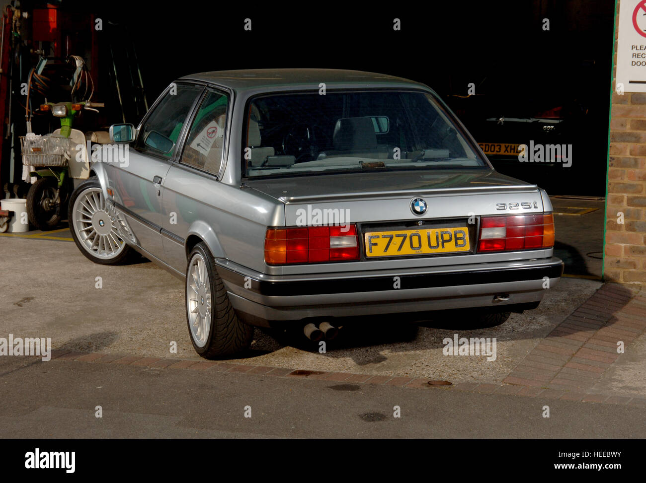 1988 BMW 325i Coupé - E30 Form 6 Zylinder Motor 3er, Youngtimer ...