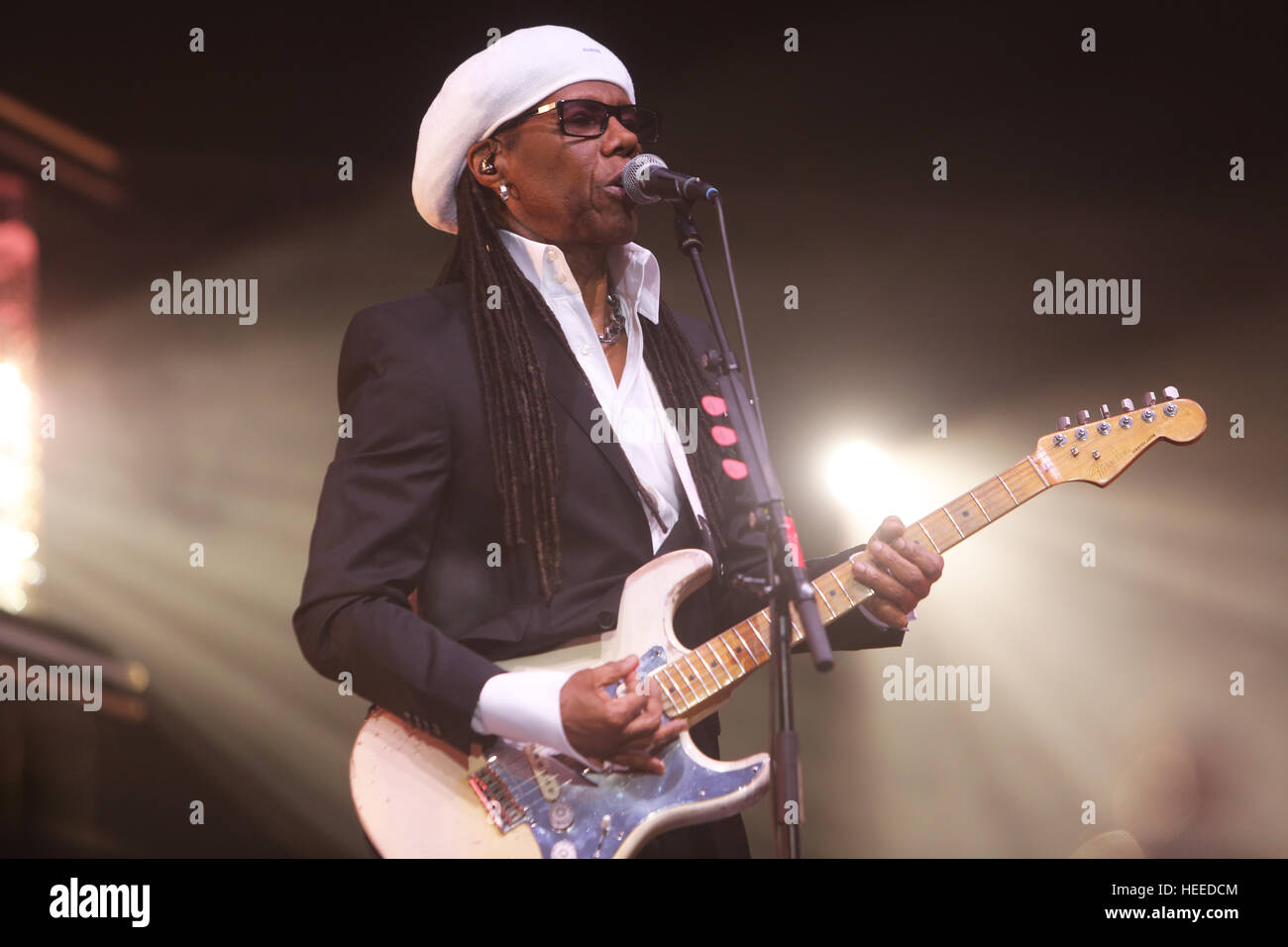 Tanzen im Ziggo Dome mit Nile Rodgers und Robin S.  Mitwirkende: Nile Rodgers wo: Amsterdam, Niederlande bei: 18. November 2016 Stockfoto