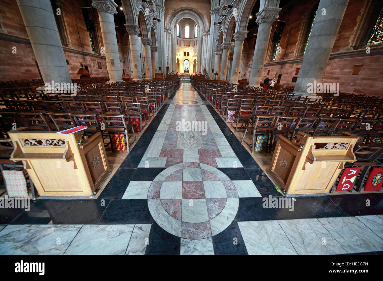 St Annes Belfast Cathedral Interior, Pano, Stockfoto