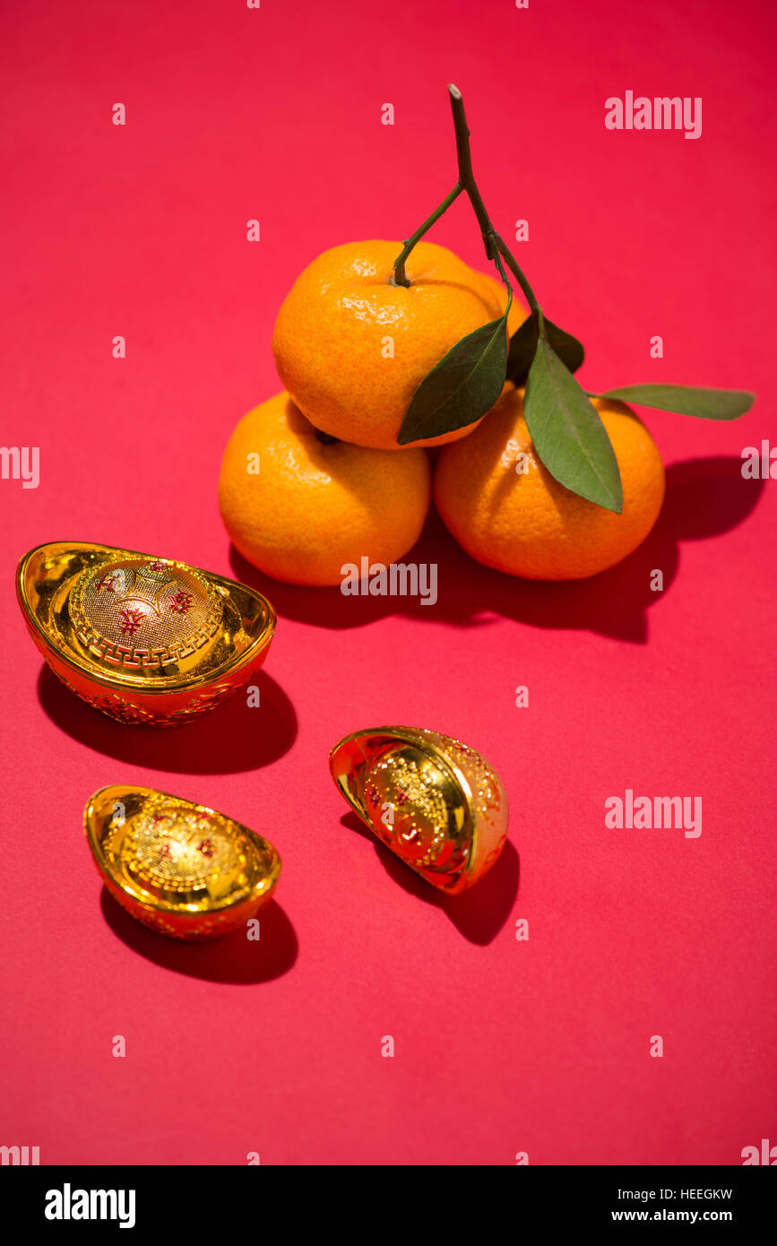 Chinesisches Neujahr-Dekoration mit Mandarinen Stockfoto