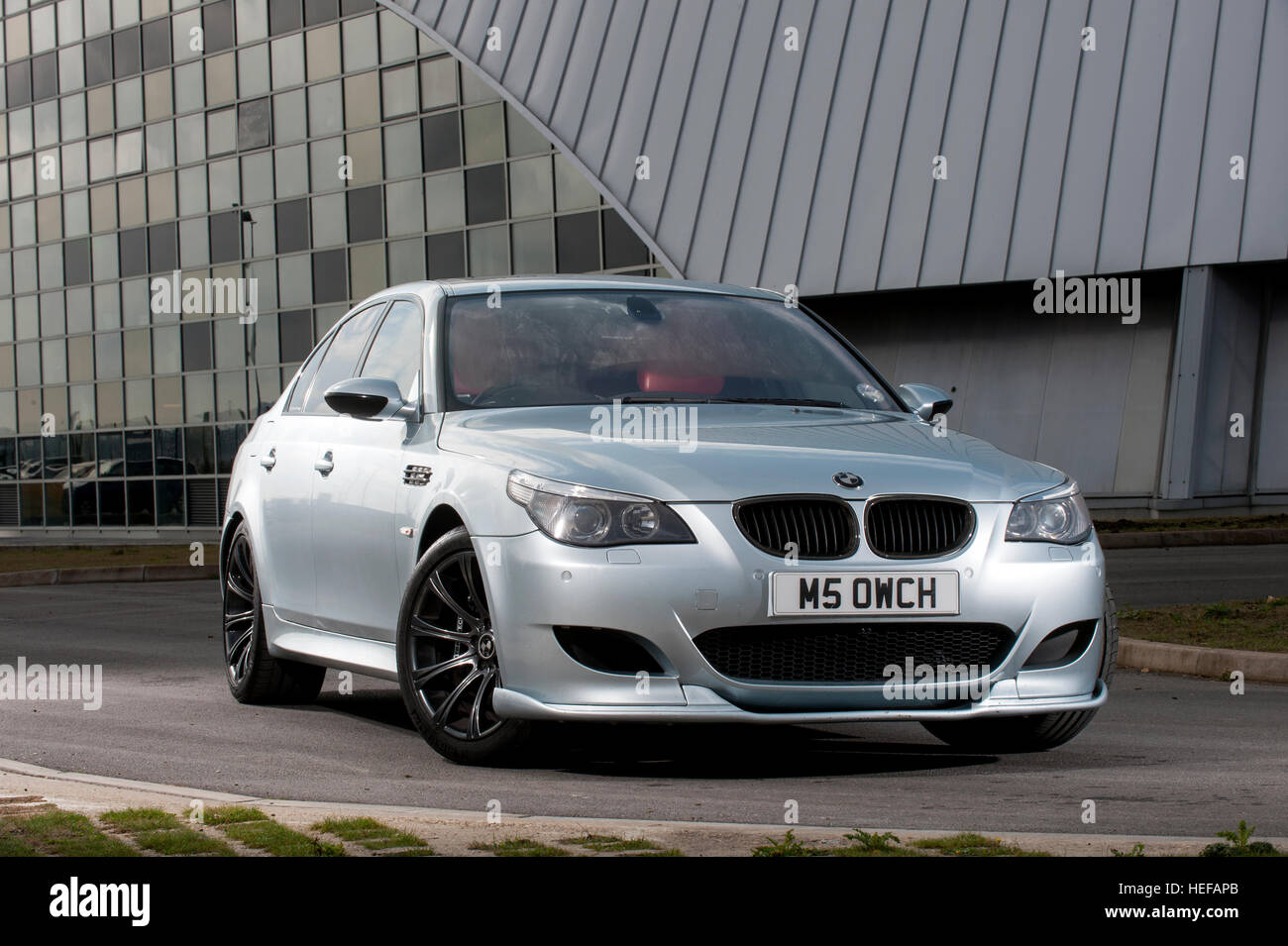 BMW M5 E60 Form (2003-2010) deutsche Leistung Auto super saloon ...