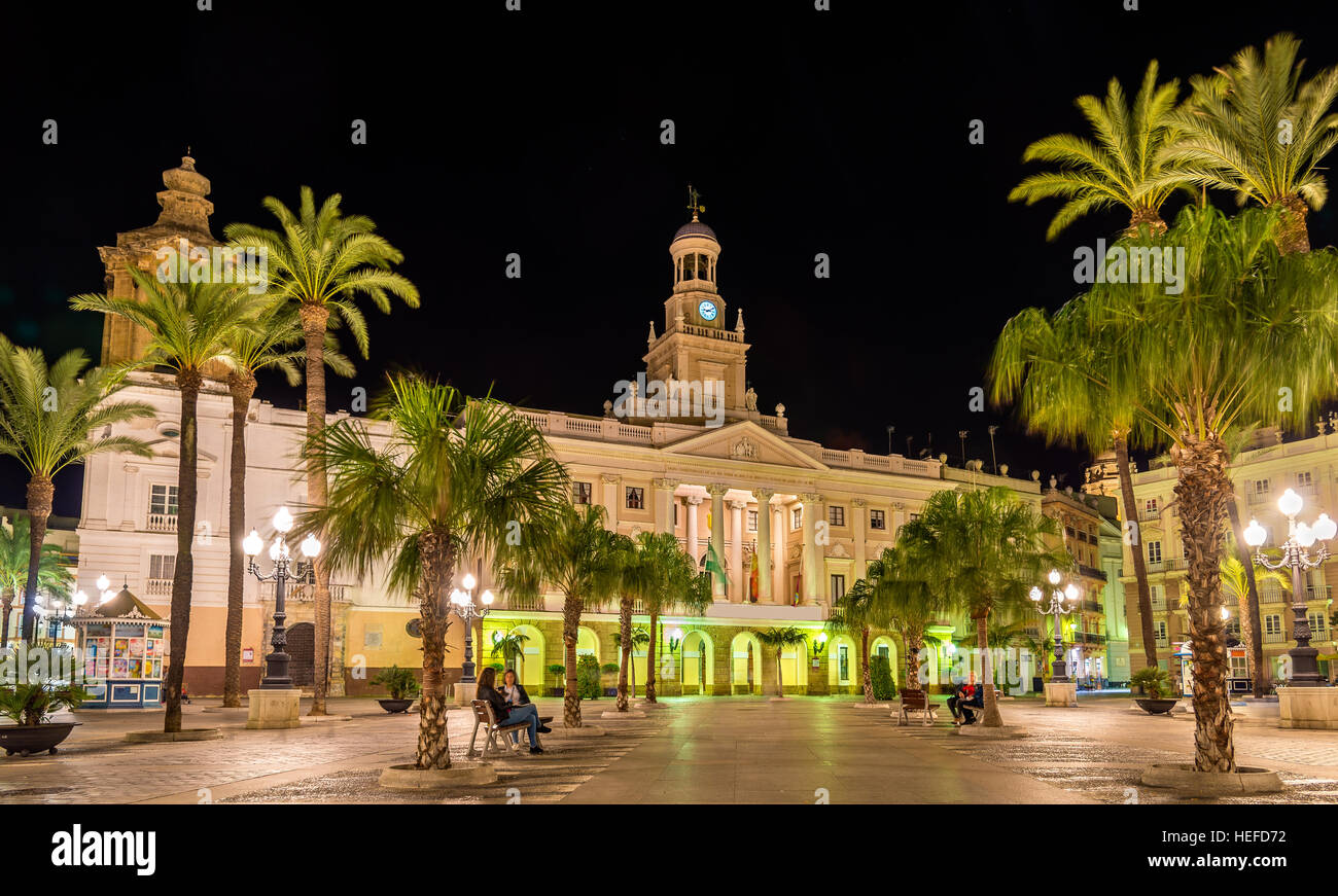 Blick auf das Rathaus in Cadiz, Spanien Stockfoto