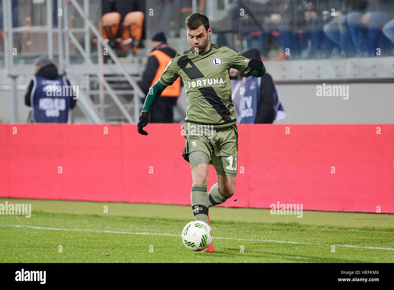 KIELCE, Polen - 2. März 2016, polnischen Fußball-Premier League, Spiel: Termalica Bruk-Bet Nieciecza - Legia Warszawa o/p Nemanja Nikolic Stockfoto