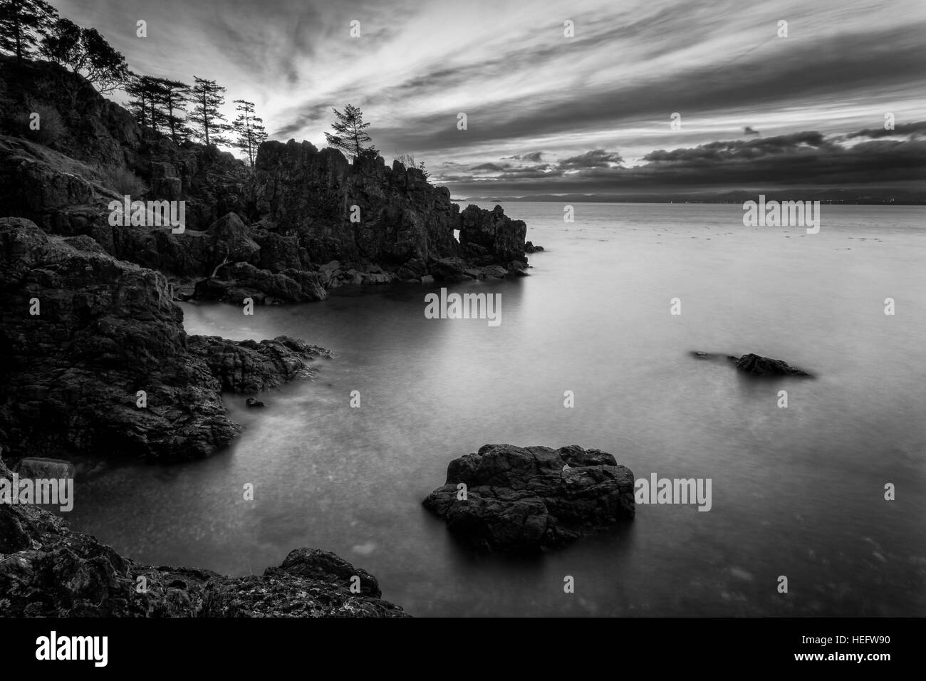 Morgendämmerung am Creyke Punkt in East Sooke Park-Metchosin, Britisch-Kolumbien, Kanada. Stockfoto