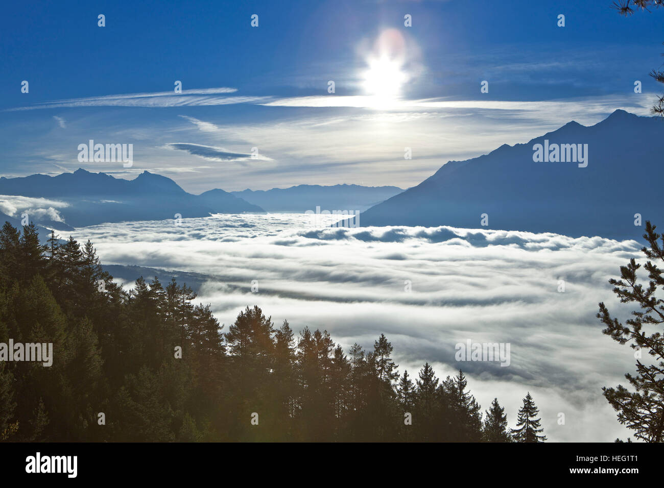 Österreich, Tirol, Meer der Nebel über dem Oberinntal (Region) Stockfoto