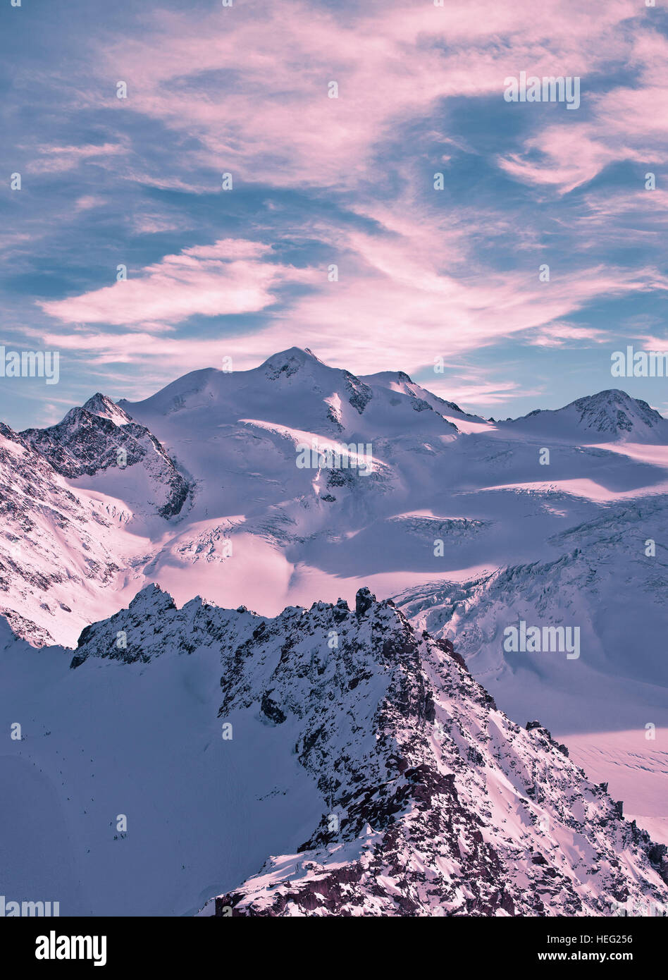 Österreich, Tirol, Pitztal (Tal), Wildspitze (Berg) im Abendlicht Stockfoto
