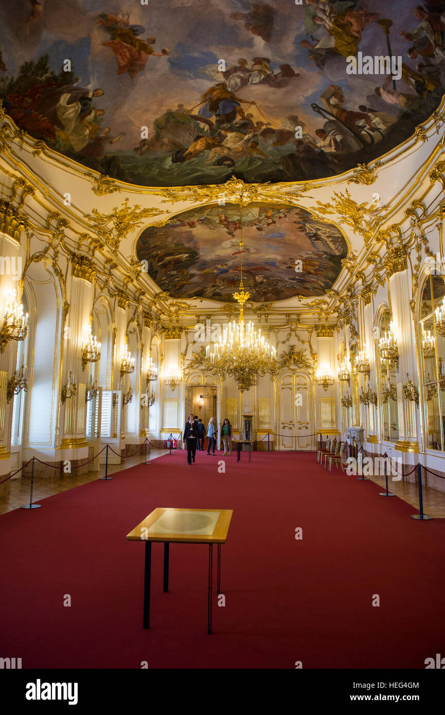 Barocke Ballsaal, Schloss Schönbrunn, Wien, Österreich Stockfoto