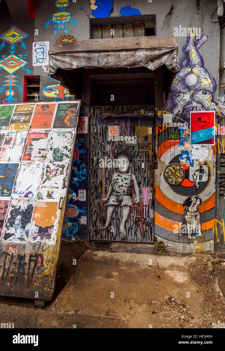 Brasilien, Bundesstaat Sao Paulo, São Paulo, Vila Madalena, Graffiti in Beco Batman zu tun. Stockfoto
