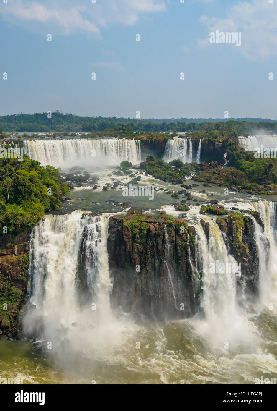 Brasilien, Bundesstaat Parana, Foz Do Iguacu, Blick auf die Iguazu-Wasserfälle. Stockfoto