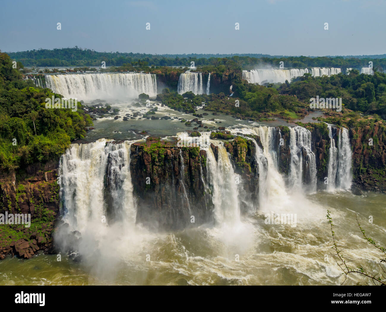 Brasilien, Bundesstaat Parana, Foz Do Iguacu, Blick auf die Iguazu-Wasserfälle. Stockfoto