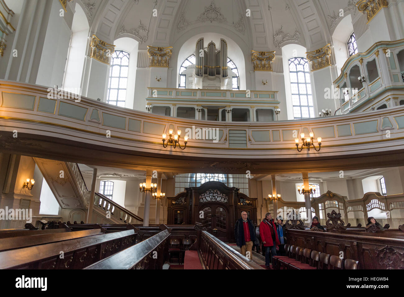 St. Michael Kirche ist eine der fünf evangelisch-lutherischen Hauptkirchen Hamburgs und die bekannteste Kirche der Stadt, Hamburg, Deutschland Stockfoto