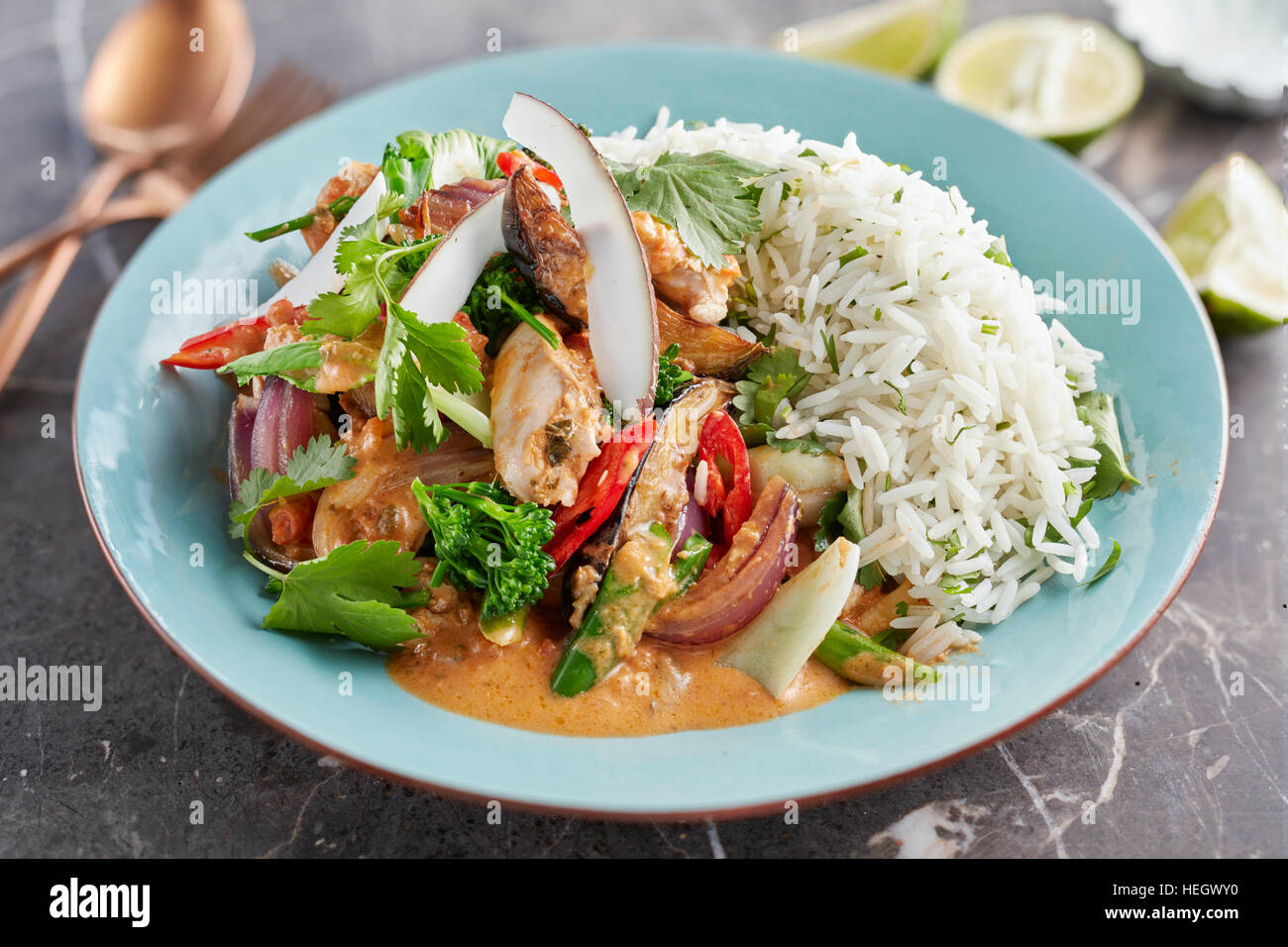 Rotes malaysisches Curry-Huhn Stockfoto