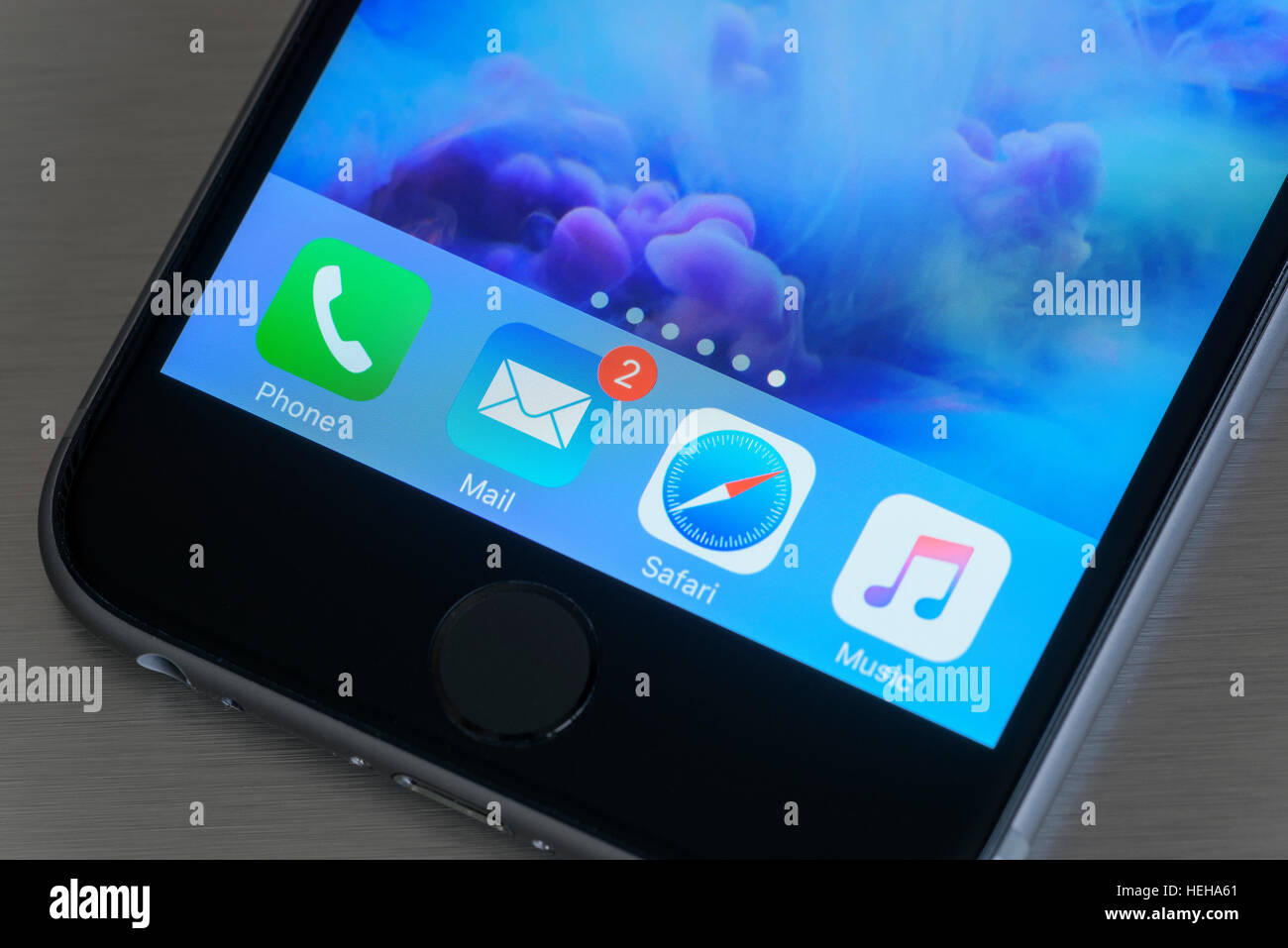 per e-Mail auf dem iPhone Stockfoto