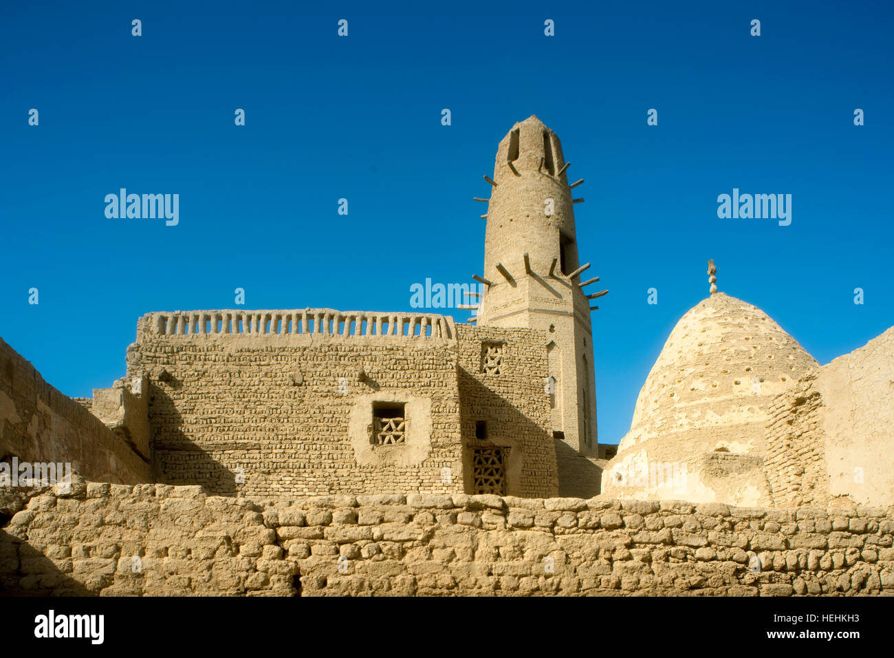 Ägypten, Dakhla Oasis, El Quasr, Nasr el DIN Moschee in der historischen Altstadt Stockfoto