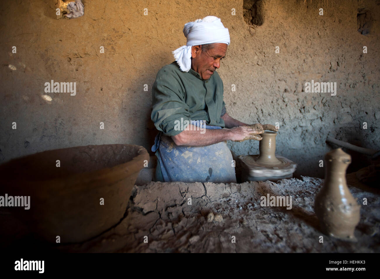 Ägypten, Oase Dakhla, El Qasr, Töpferei Stockfoto