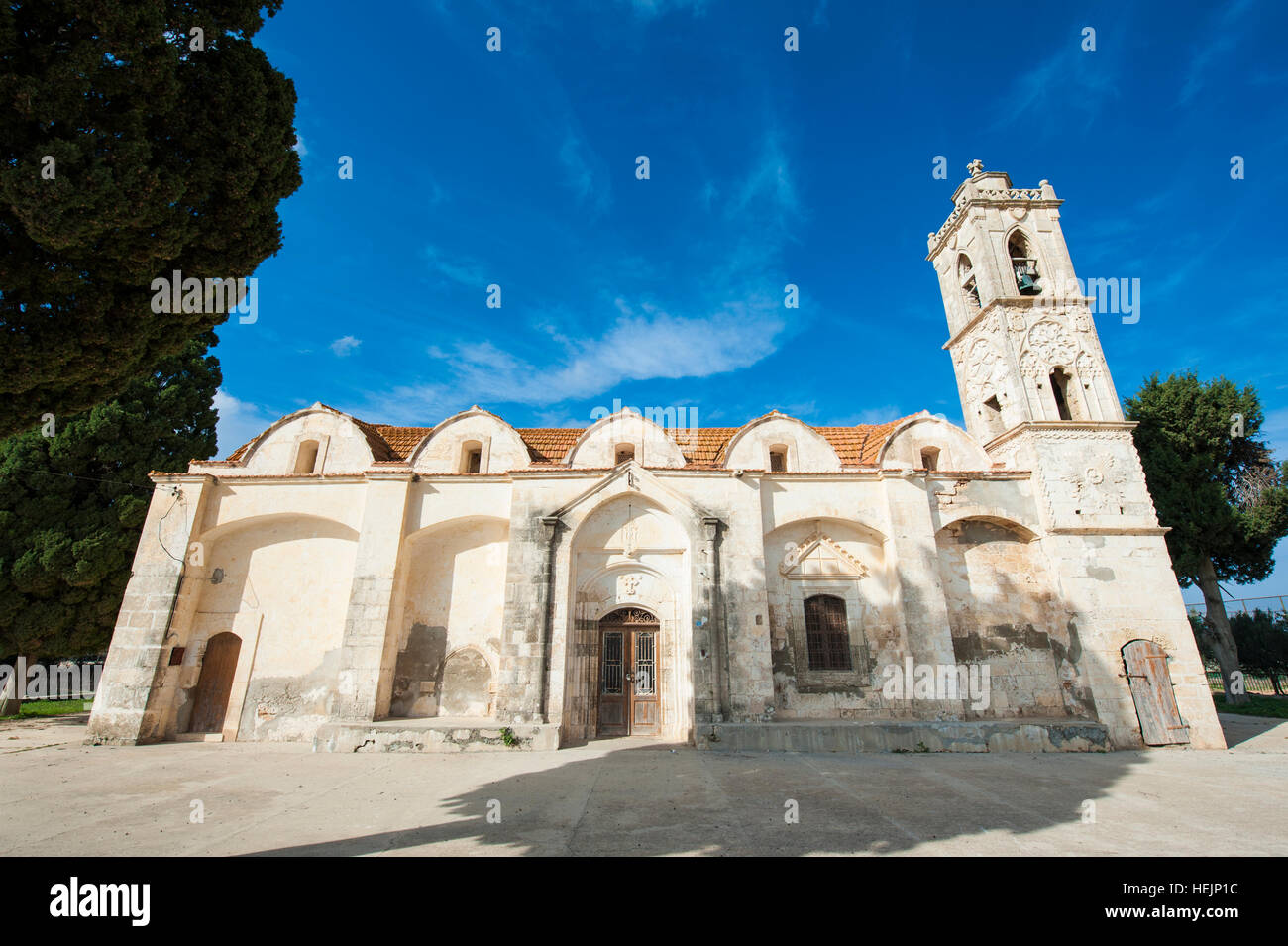 Ayios Synesios Kirche in Rizokarpaso (Türkisch: Dipkarpaz), Nord-Zypern. Stockfoto