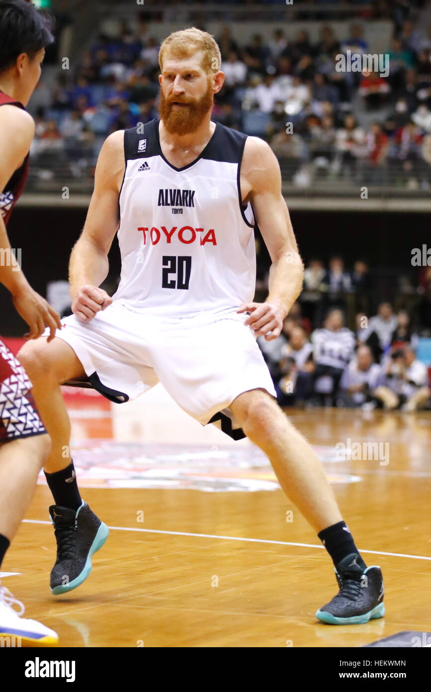 Andrew Naymick (Alvark), 23. Dezember 2016 - Basketball: 2016 / 17 B.LEAGUE erste Liga-match zwischen Kawasaki Brave Thunders 87-70 Alvark Tokyo-Team im Todoroki Arena in Kanagawa, Japan.  (Foto von Sho Tamura/AFLO SPORT) Stockfoto