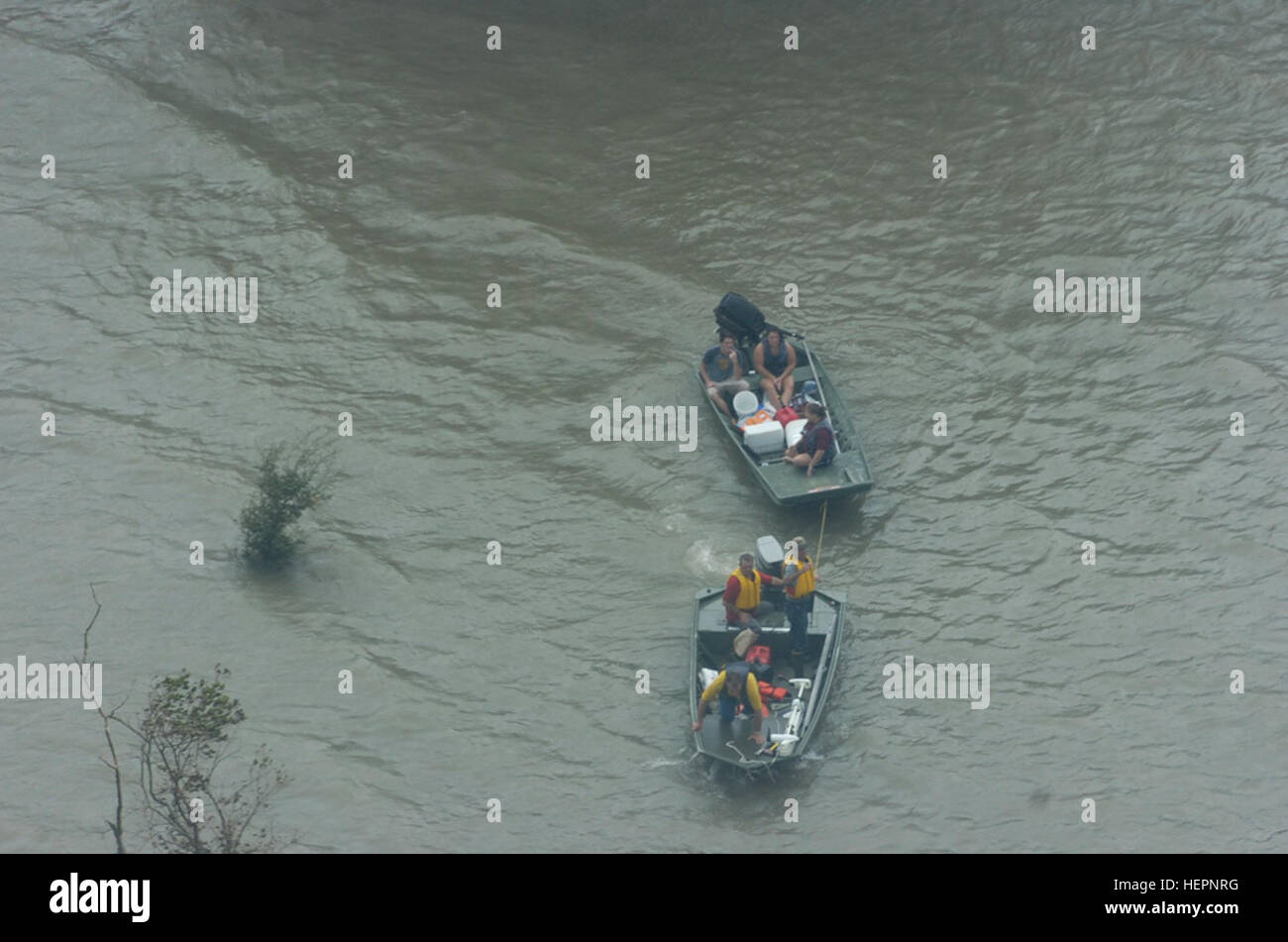 Mitglieder der Nationalgarde Louisiana Task Force Eagle fliegen über Gebiete von Südwesten Louisiana nach dem Hurrikan Ike. Die Antenne Besatzungen führen Schadensfeststellungen und Such-und Rettungsmissionen. Die ersten Flüge wurden aus Houma, Dulac und Abbeville. Suche und Rettung Missionen von Louisiana Gardisten weiter nach Landfall Hurrikan Ike 115072 Stockfoto