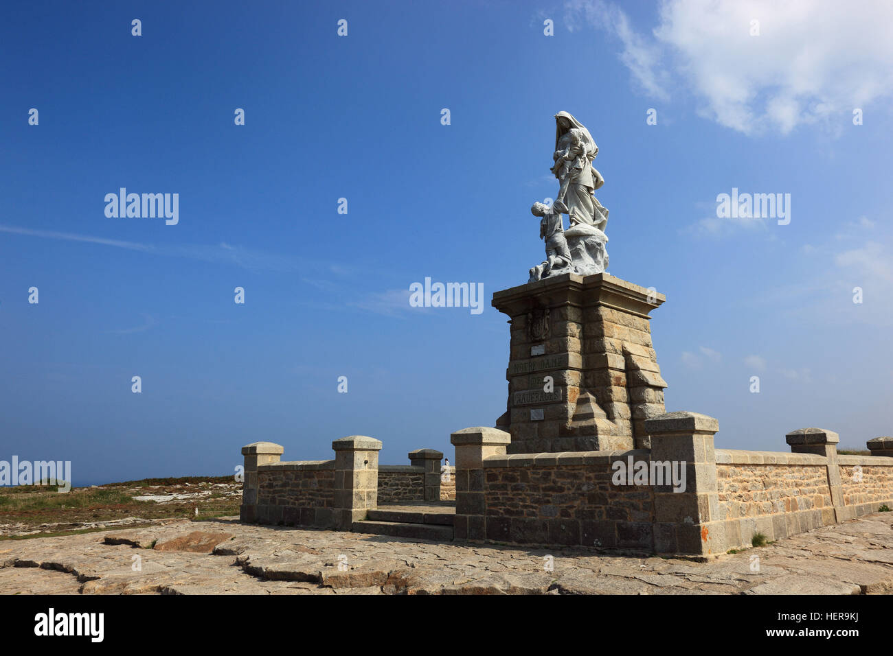 Frankreich, Region Bretagne, Cap Sizun, Denkmal, Notre Dame des Naufrages, Mahnmal Zum 2. Weltkrieg bin Pointe du Raz Stockfoto