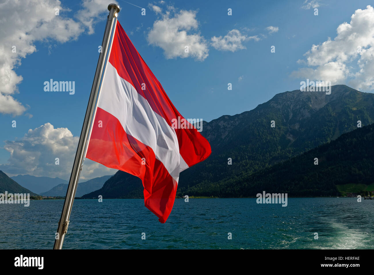 Tyrol Flag Stockfotos und -bilder Kaufen - Seite 2 - Alamy