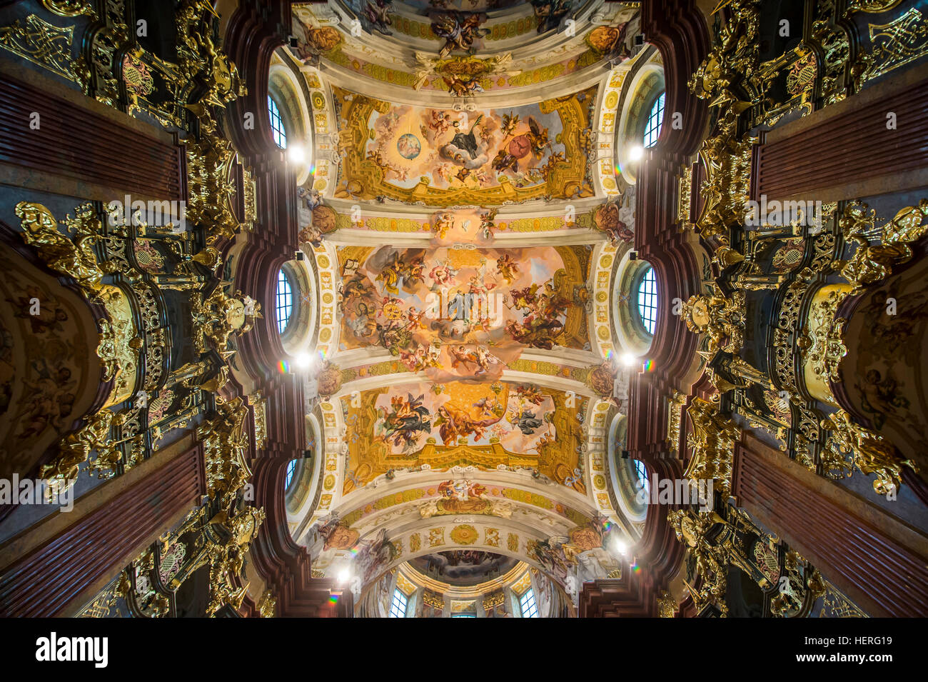 Bemalte Decke, Kirche, Melk Abbey, Melk, Wachau, Österreich Stockfoto