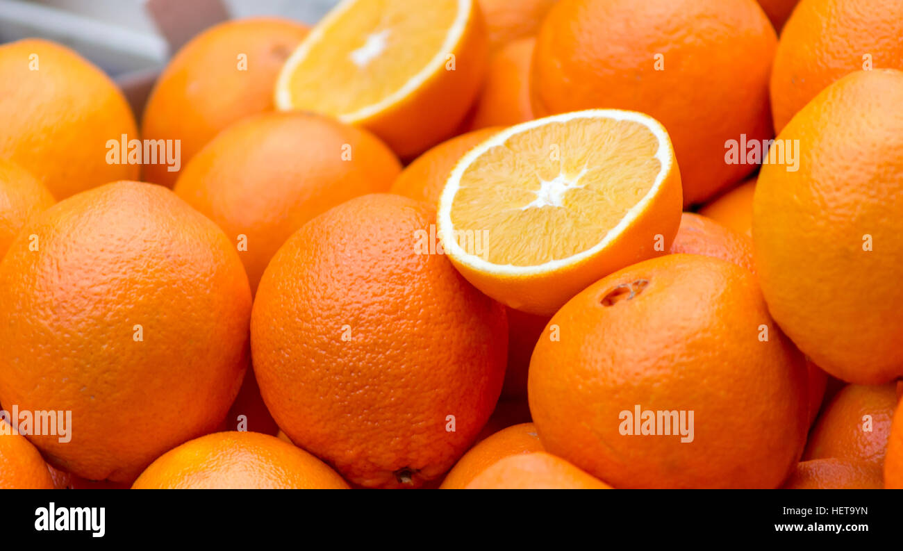 Obstmarkt - Orangen Stockfoto