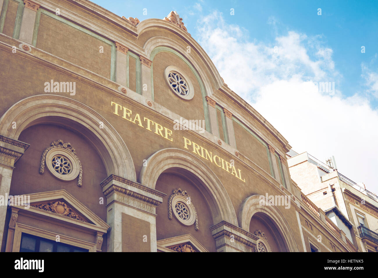 Barcelona, Spanien - 29. September 2016: Fassade des Teatre Principal (Main-Theater), das älteste Theater in Barcelona, Spanien. Stockfoto