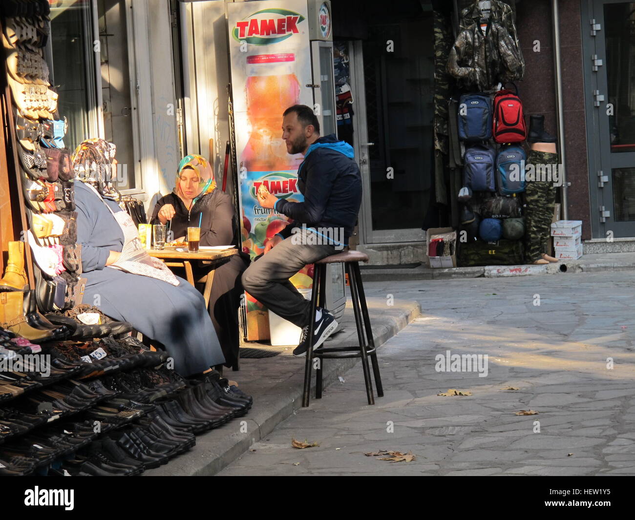 Griechenland Thrakien Xanthi Nomad Muslime im Marktplatz Stockfoto