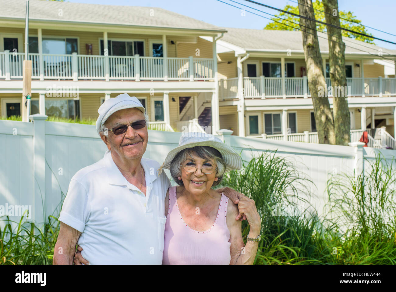 Gerne älteres Paar im Urlaub, Hampton Bay, New York, USA Stockfoto