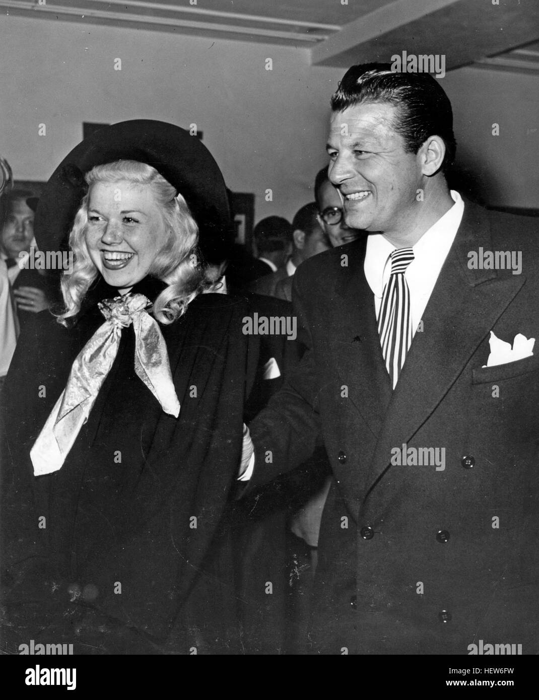 DORIS DAY mit Jack Carson bei der 1947 Premiere der Romantik auf hoher See Stockfoto