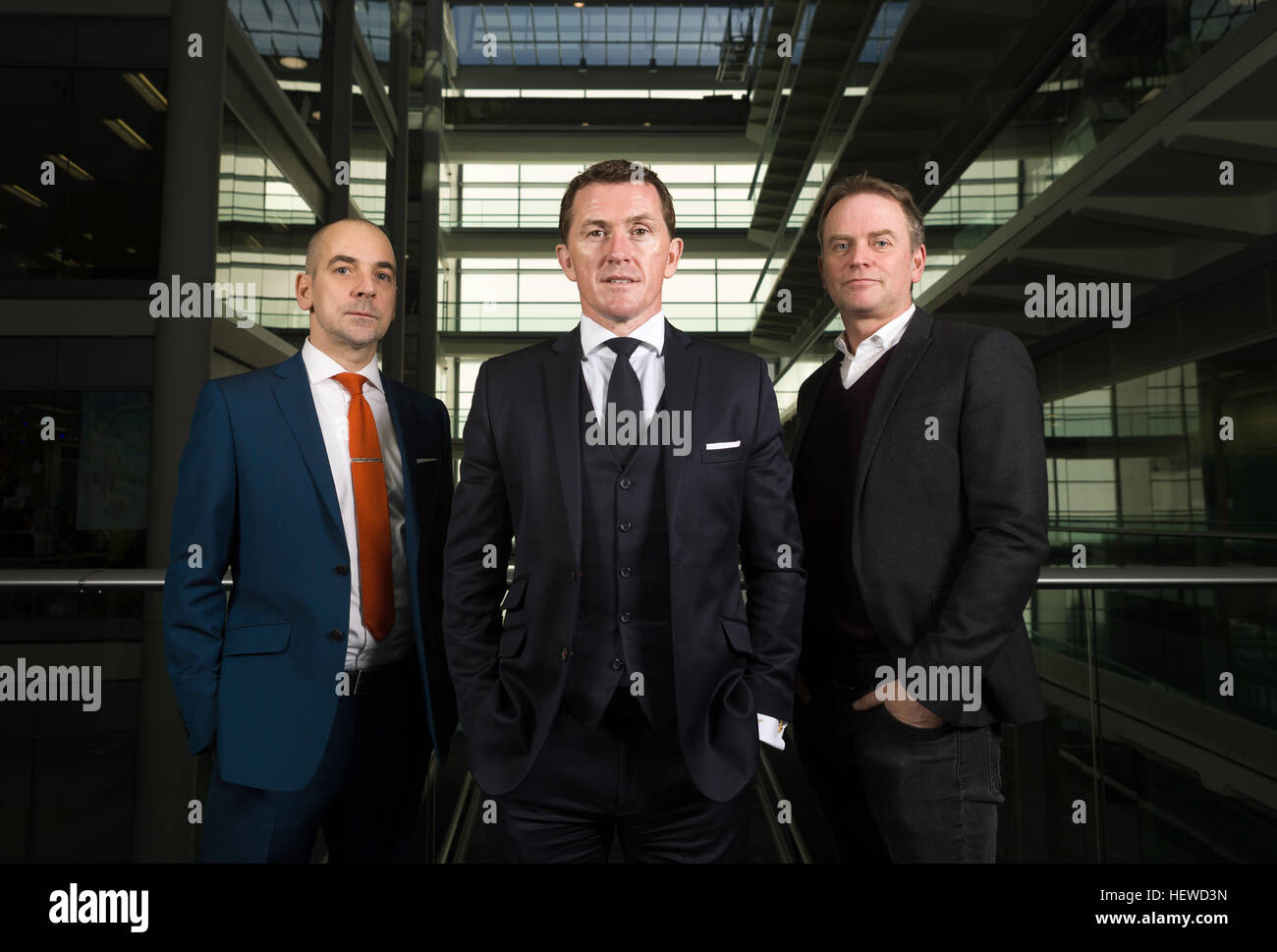 Matt Holmes Head of Media für William Hill, Tony McCoy mehrere Champion Jockey, Kelly Williams, geschäftsführender Direktor kommerzielle ITV William Hill Sponsoring von ITV-Rennen starten. Stockfoto